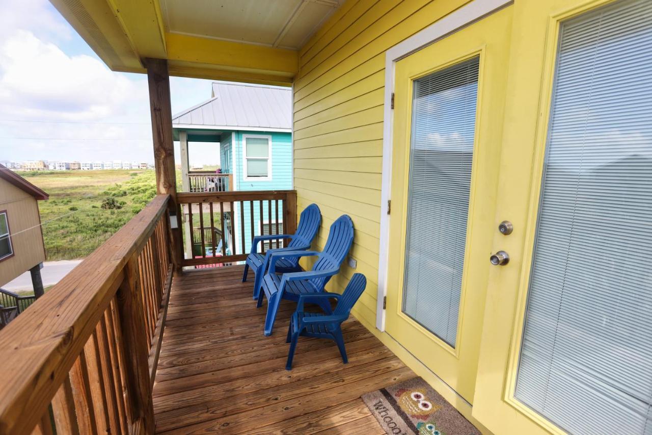 Yellow Beach Haven, Decks, Views, Mere Steps To Sand Галвестън Екстериор снимка